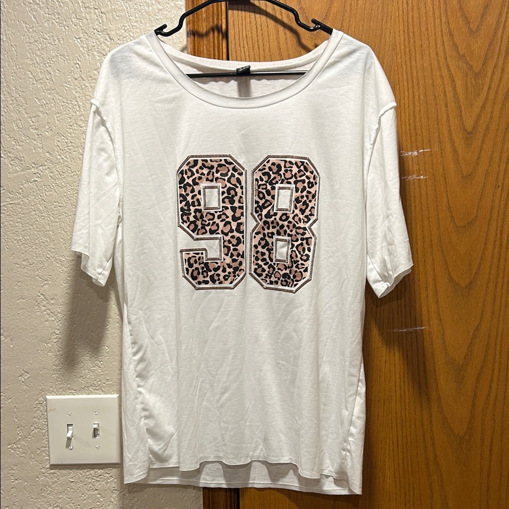 SHEIN White Leopard Print Number Tee